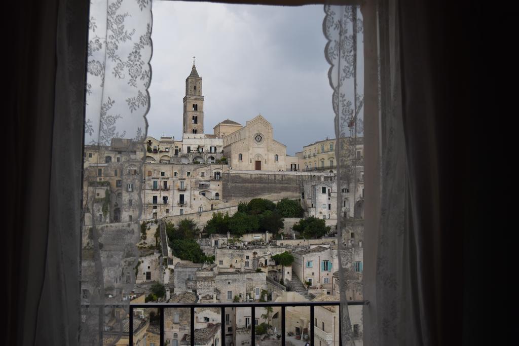 Roseus La Casa Vacanze Nei Sassi Villa Matera Luaran gambar