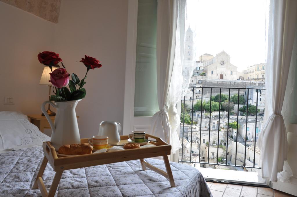 Roseus La Casa Vacanze Nei Sassi Villa Matera Luaran gambar